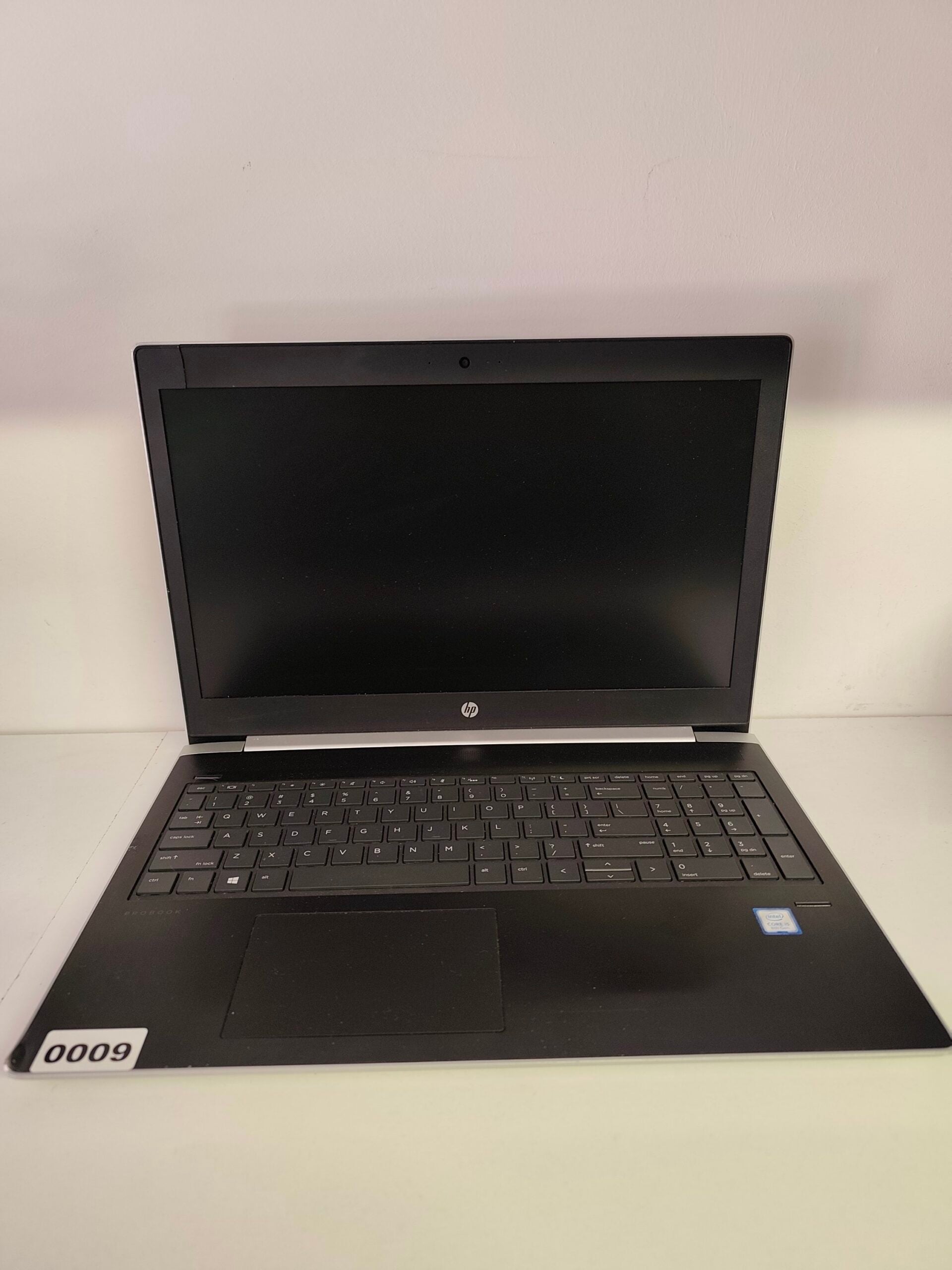 HP ProBook 450 G5 – 15,6” / i5-8250U / 8GB RAM / 256GB SSD / Μικρά Χτυπήματα / Άριστη Λειτουργία